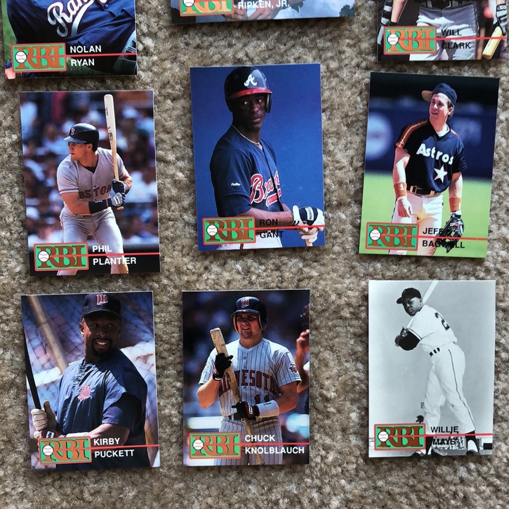 BASEBALL CARDS - Picture 3 of 6